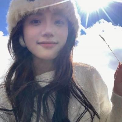 隔楼女孩:我们之间的层距